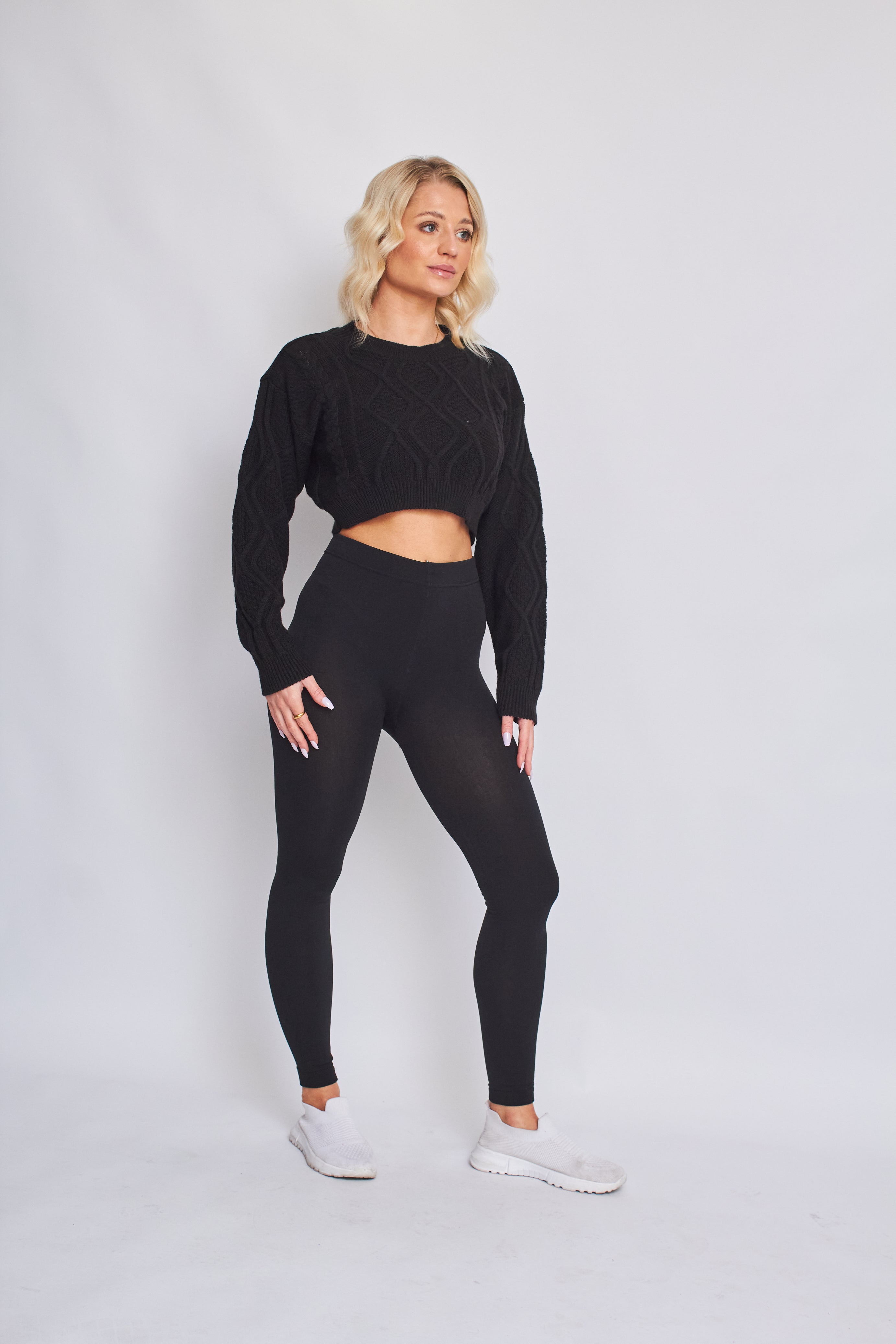 Cable Knitted Crop Jumper - Lana - Storm Desire