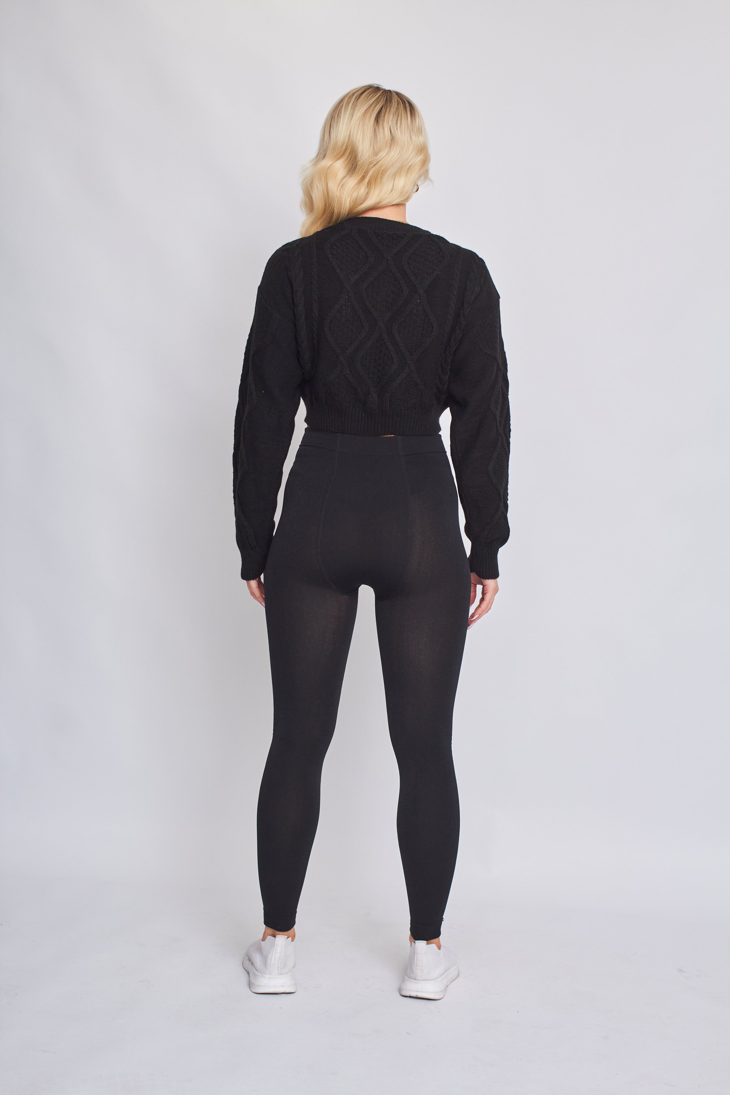 Cable Knitted Crop Jumper - Lana - Storm Desire